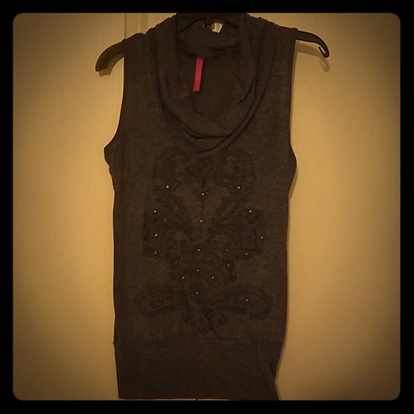 Tank - Picture 1 of 2